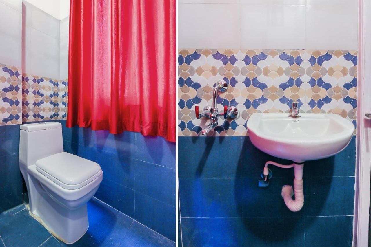 Oyo 17168 Hz Lodge Haiderabad Buitenkant foto